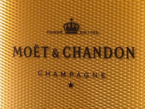 tasting-at-moet_champagne-tour-from-paris