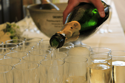 Top 10 reasons to visit champagne, champagne pouring