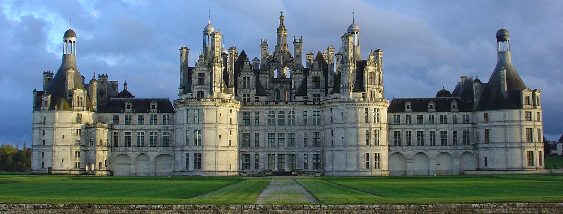 View on Chateau de Chambord castle