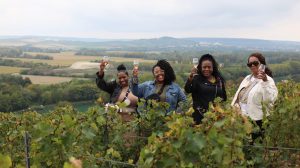 Wild tasting in the vineyards